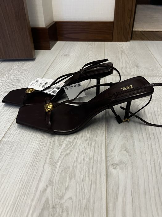 Босоніжки Zara р.42