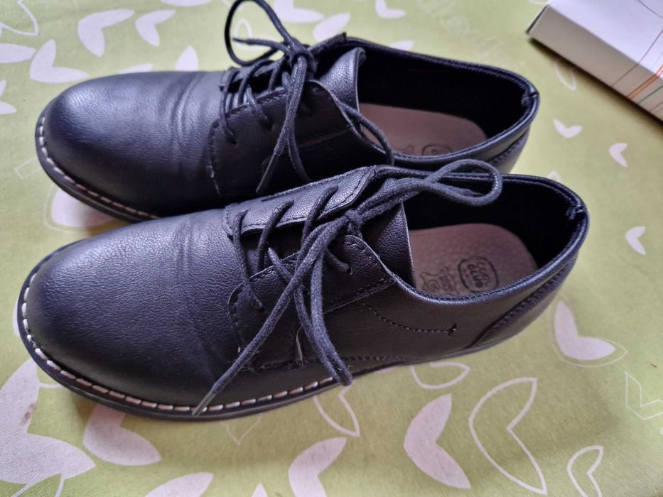 Buty chłopięce komunijne