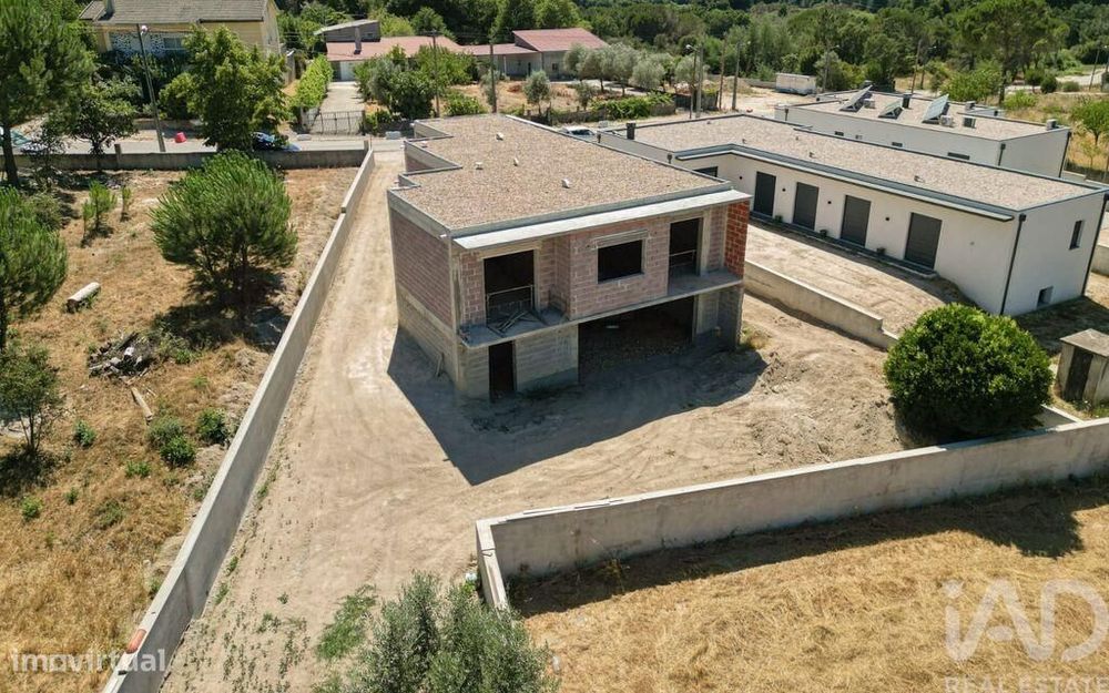 Casa / Villa T3 em Nelas de 875,00 m2