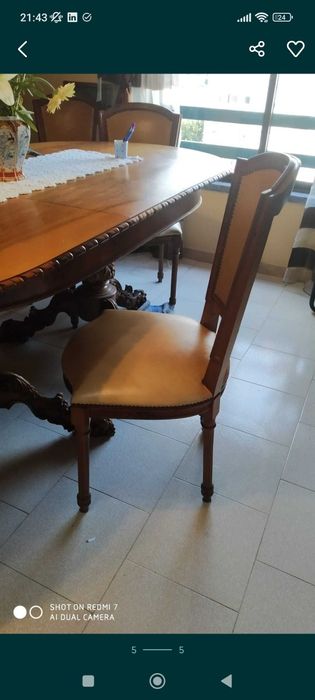 Móvel mesa e cadeiras madeira