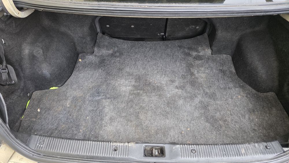 Nissan Almera N16 Sedan