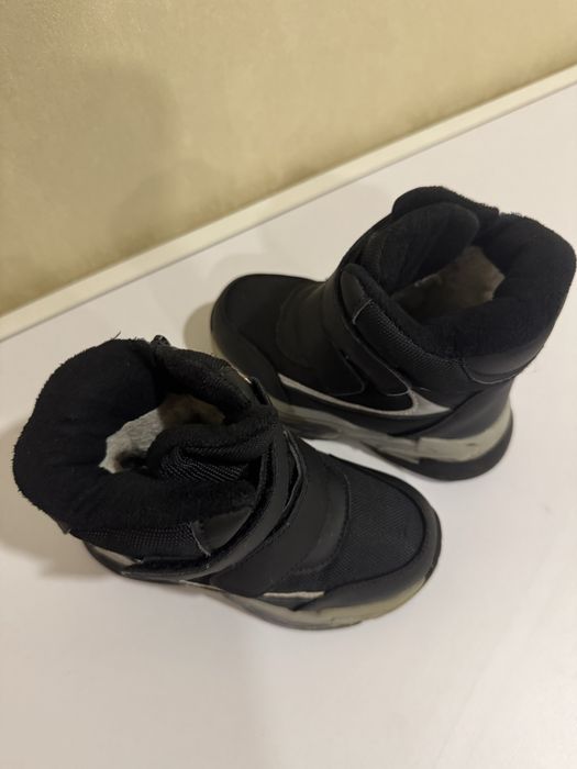 Дитяче зимове взуття ботінки термочеревики