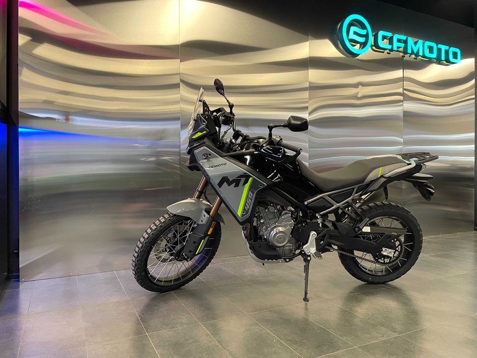 Мотоцикл CFMOTO 450MT