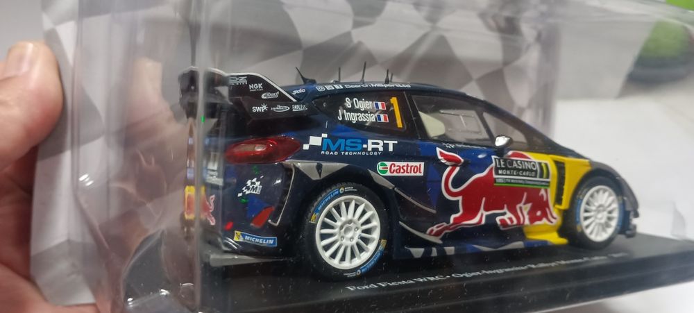Rally Ford fiesta S. Ogier 1/24