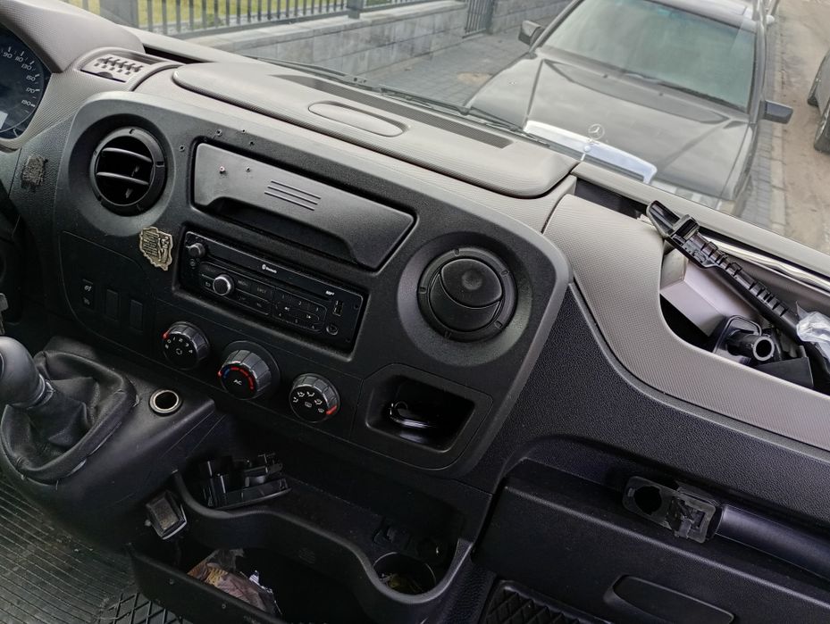 Renault master 10epal plandeka