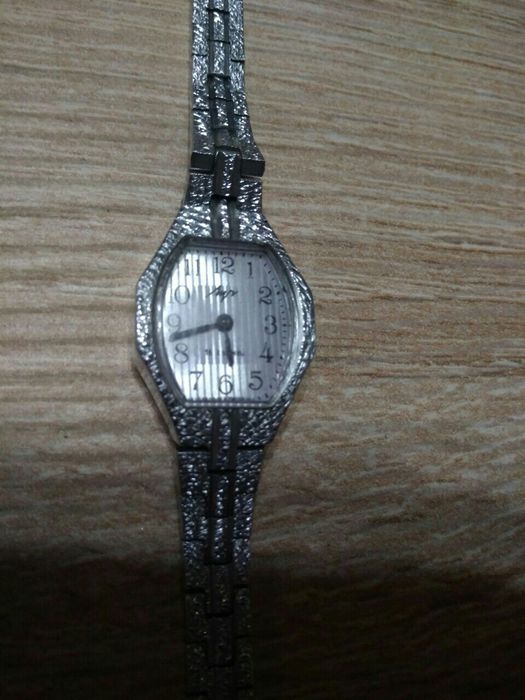 Часы Луч женские