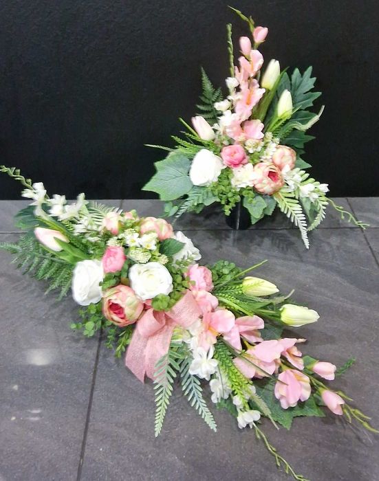 Komplet kompozycji kwiatowych na grób stroik + wkład do wazonu WG205