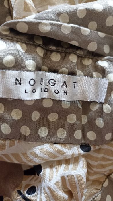 Jedwabna bluzeczka na ramiączkach Nougat rozmiar M