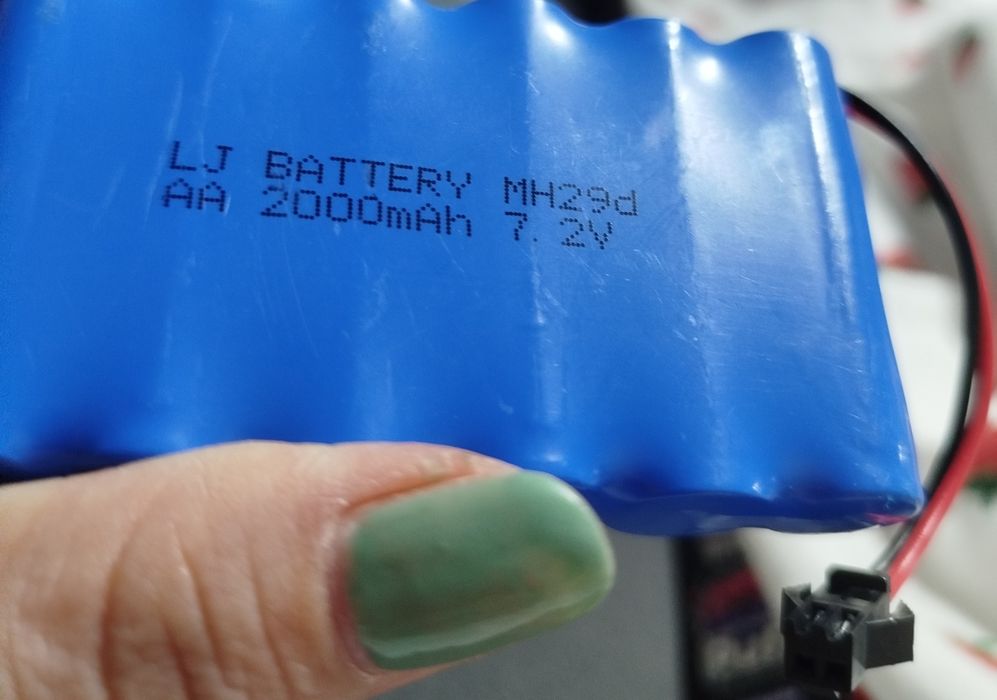 Akumulator samochód sterowany