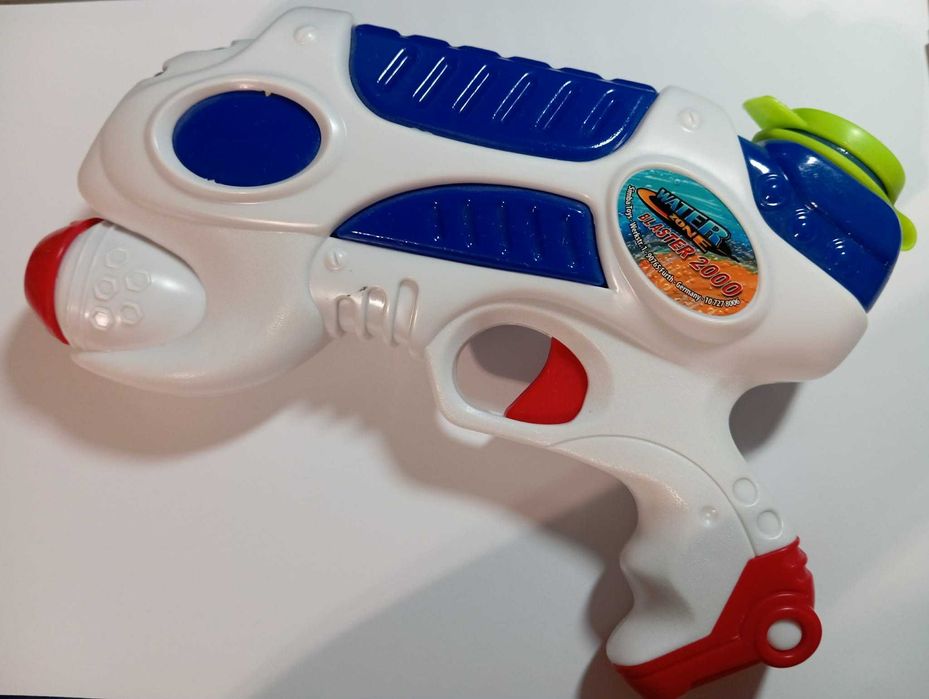 Pistolet na wodę