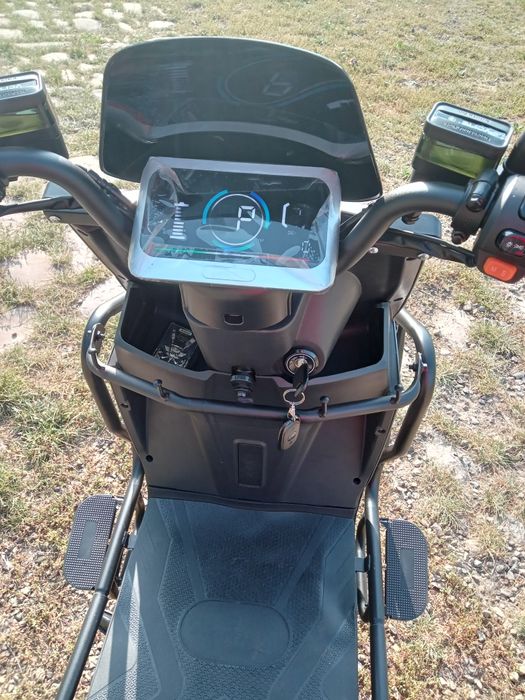 Продам ел.скутер BILLGERY B-11179.