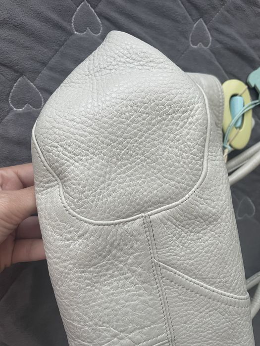 Сумка RADLEY сірого кольору.