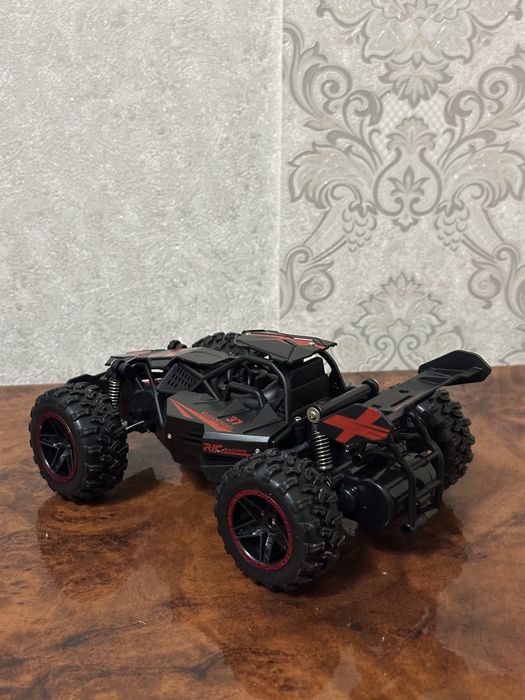 Машинка позашляховик Баггі на радіокеруванні . Радіокерована машина