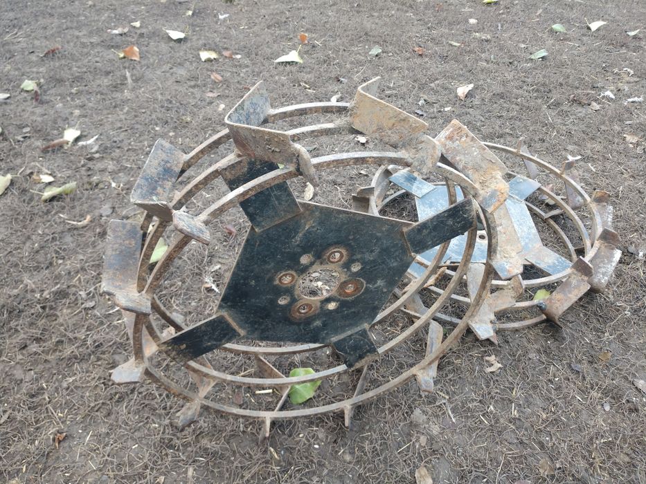 Грунтозацепи залізні колеса мотоблока трактора