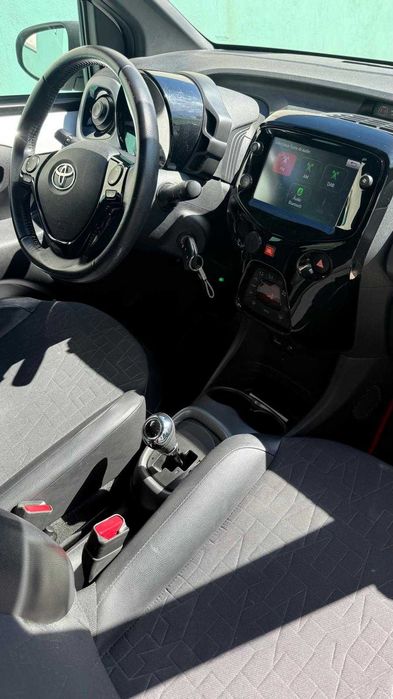 Toyota Aygo 2021 - Automático