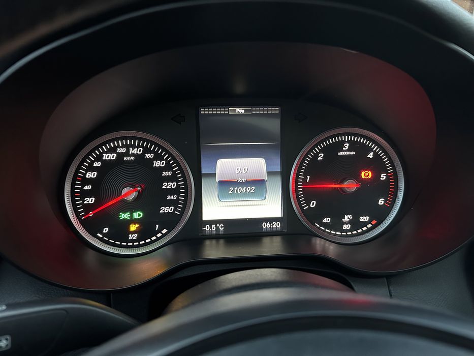 Mercedes Benz 2.2 D Full led Baurmesterr