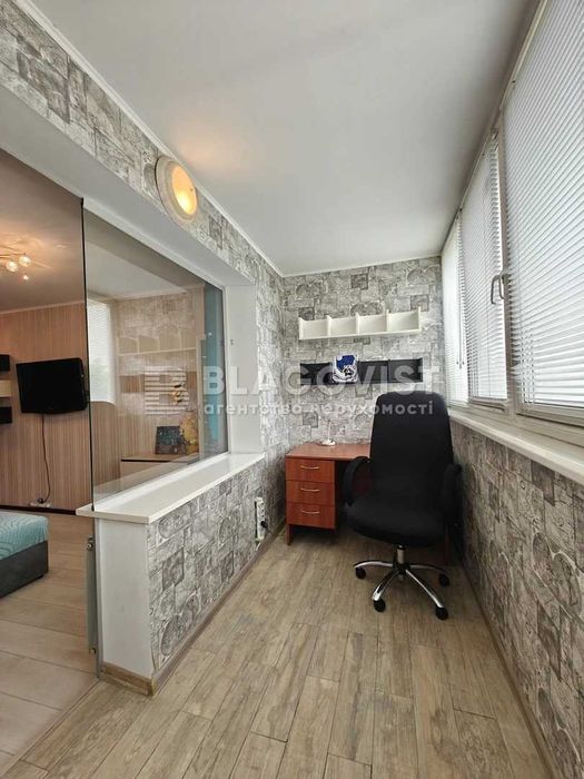 Продаж 2х кімнатної квартири вул. Золбунівська 11а Дарницький район Позняки
