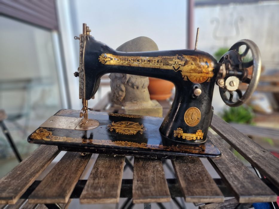 Maquina de costura Singer