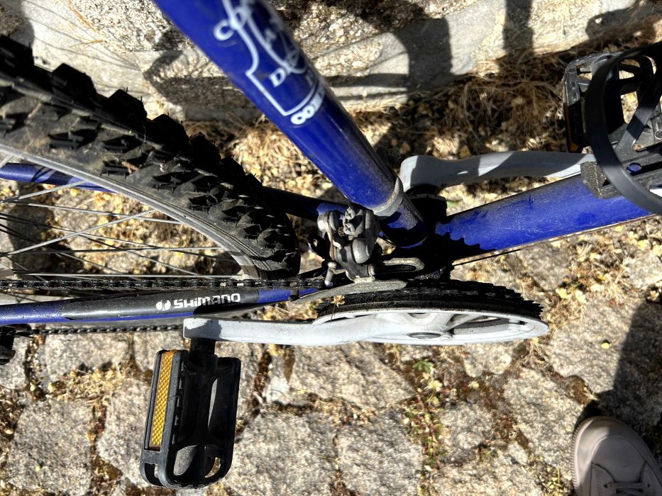 Bicicletas usadas, azuis, branca e verde! Bom preço.