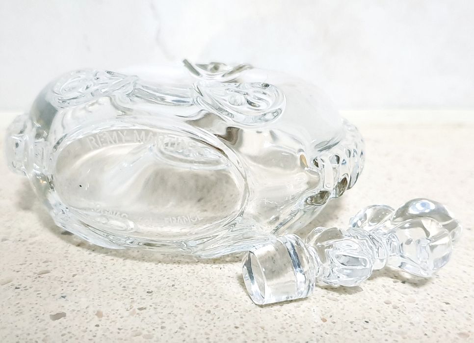 Raras pequenas garrafas em Cristal Baccarat vazias Louis XIII