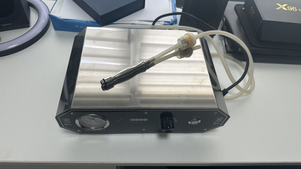 Ультразвуковий апарат . Мікродермабразія