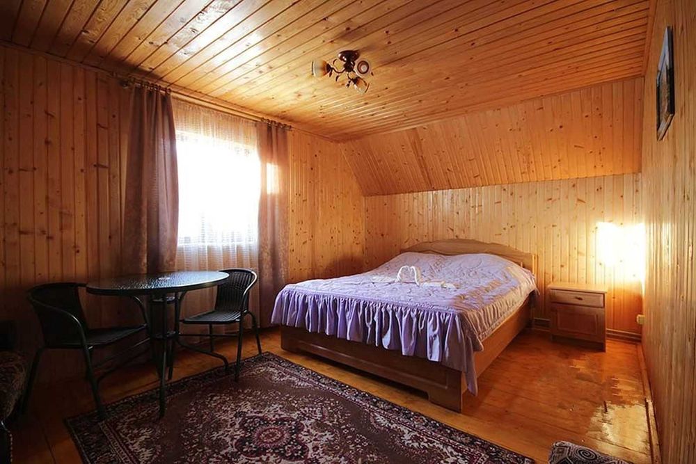 Котедж будинок "Біля річки"