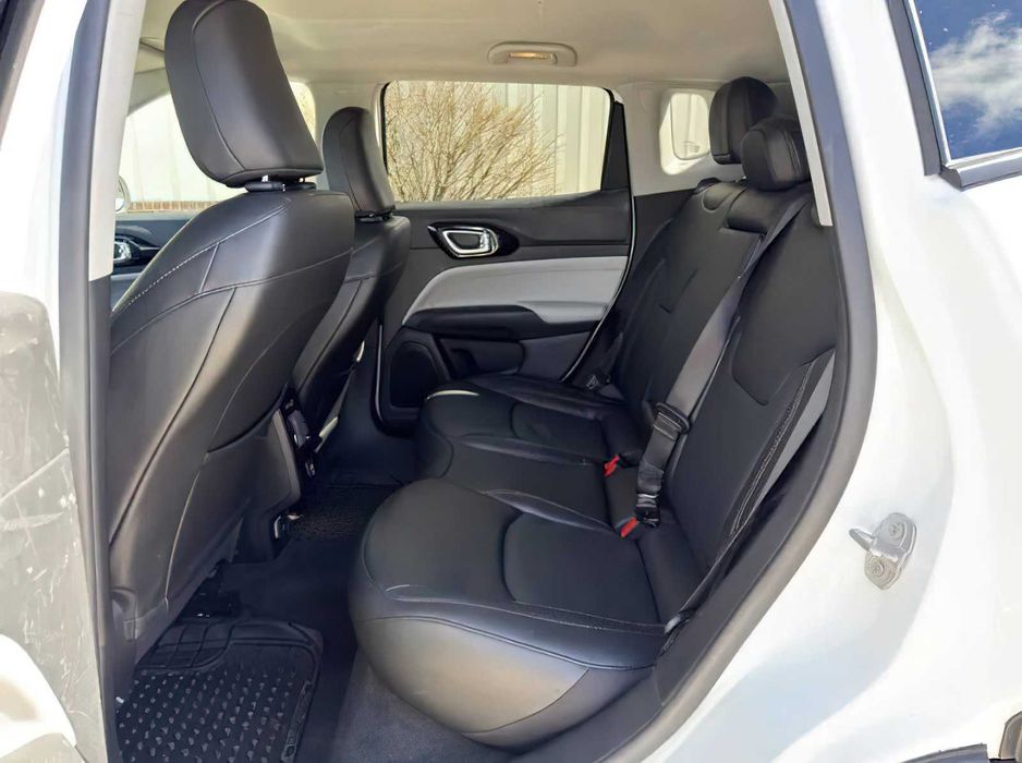 Jeep Compass Limited      2022