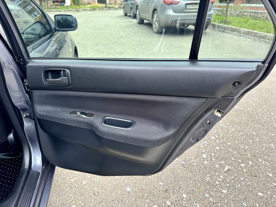 Продам Митсубиси Лансер