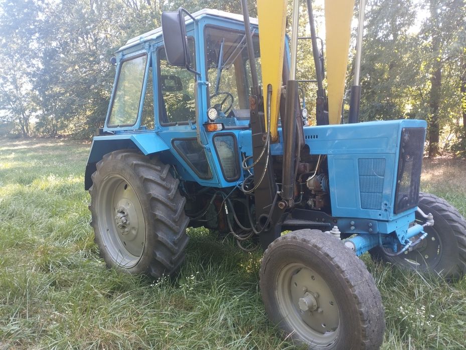Трактор МТЗ 80 з навантажувачем