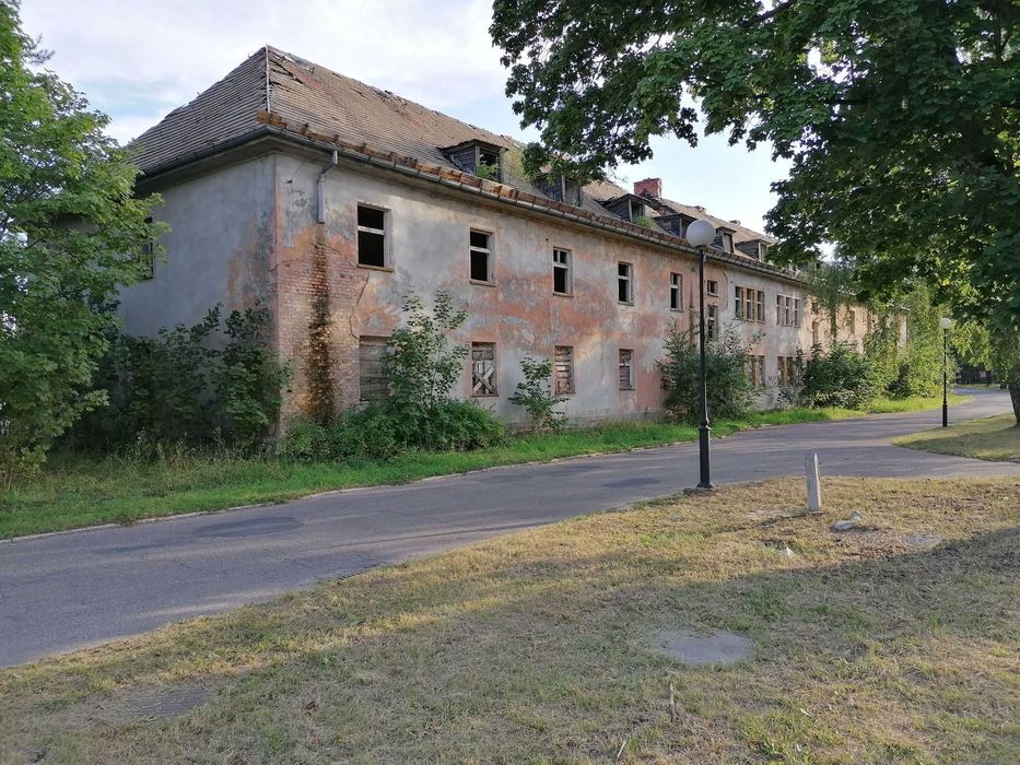 Sprzedam koszarowiec do remontu Borne Sulinowo - Widok 2
