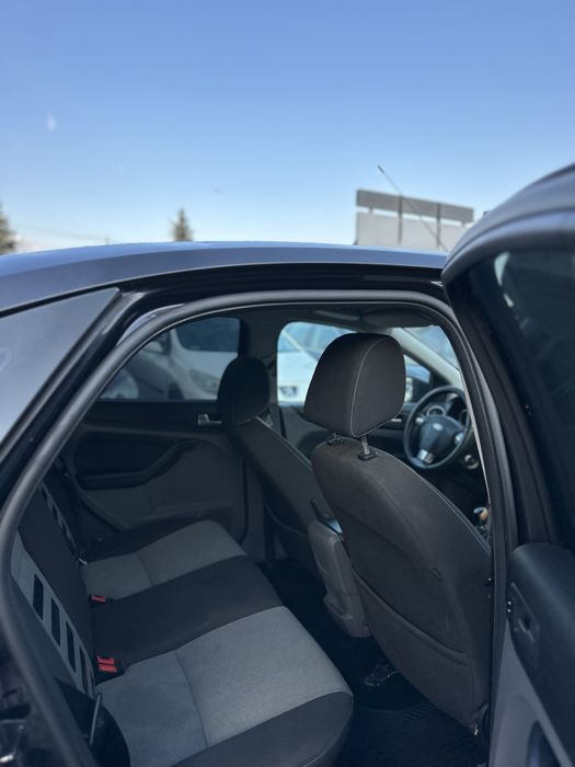 Ford Focus 1.6 benzyna/manual/klima