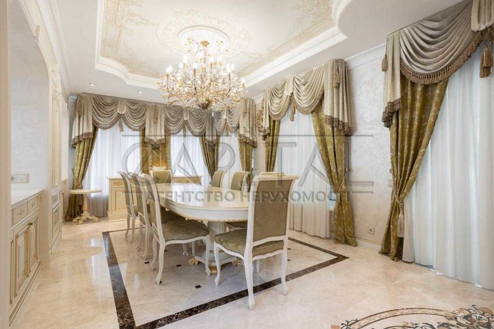 Продаж VIP будинку серед сосен у Стоянці/Басейн/Автономний/Закритий КГ