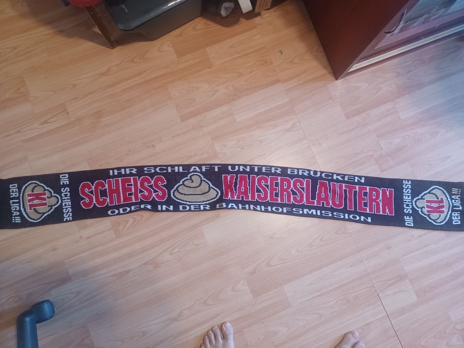 Sprzedam szalik anty Kaiserslautern