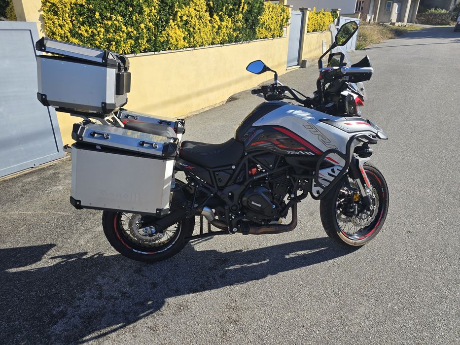 Mota Benelli 702x