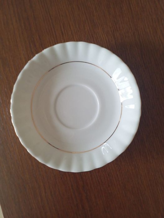 Porcelana używane Iwona ze złotą nitką