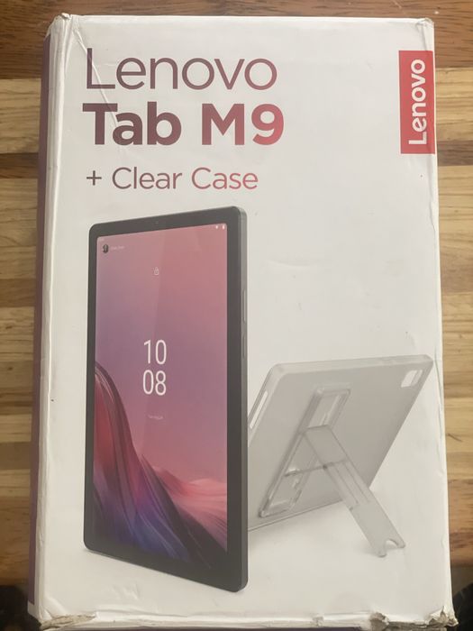 Tablet lenovo m9 na caixa com capa de suporte