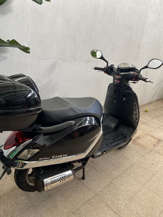 Znen 125-F | Ano 2010 | Apenas 3.519 km