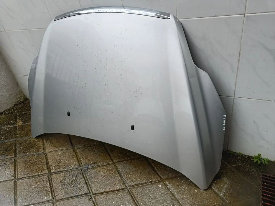 Capot Ford focus 2008