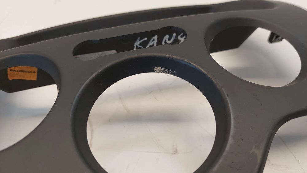 Moldura da consola central / rádio / aro RENAULT Kangoo (KW0/1_)