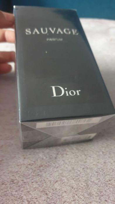 Perfum dior sauvage