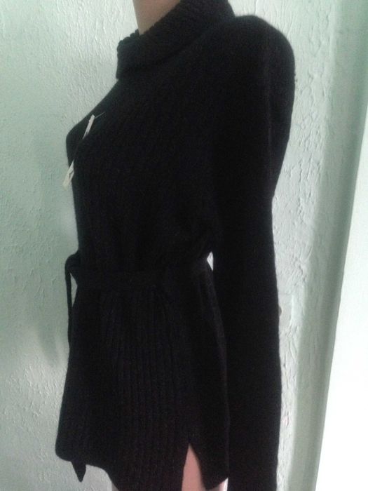 Кофта свитер черная удлиненная с поясом р.М 46
