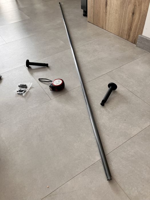 Karnisz metalowy czarny pojedynczy 200cm