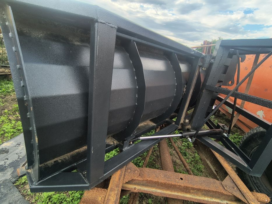 Pług do śniegu hydrauliczny do ładowarki 250cm kramer