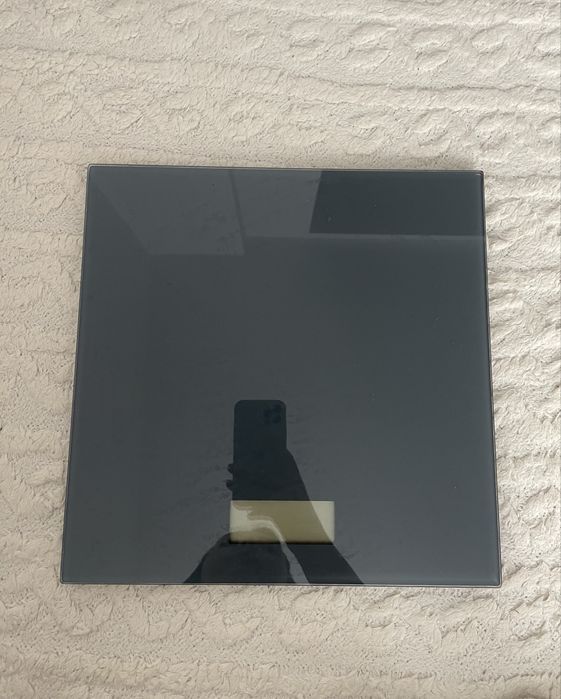 Waga łazienkowa elektroniczna – szklana, używana w idealnym stanie