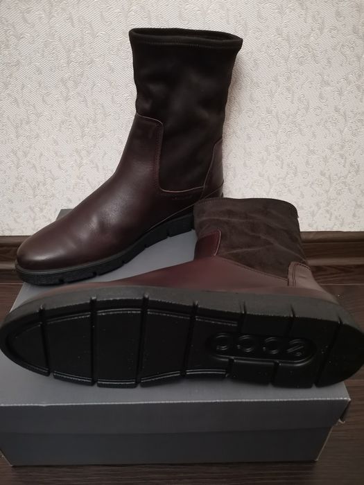 Шкіряні сапожки ecco