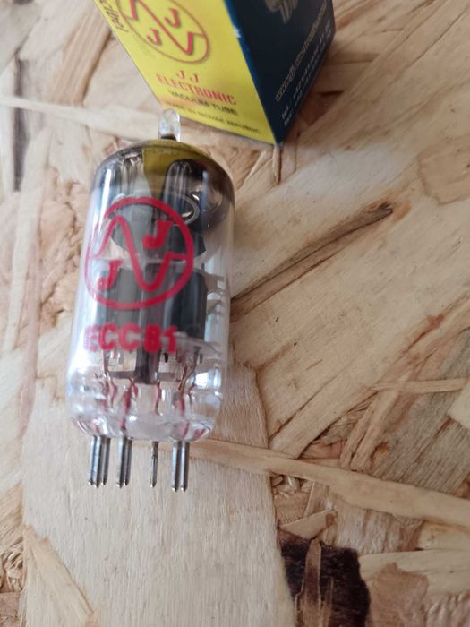 JJ Electronics ECC81/12AT7 tube