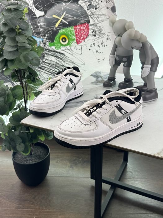 Кросівки шкіряні Nike Air Force 37.5 розмір Е15190