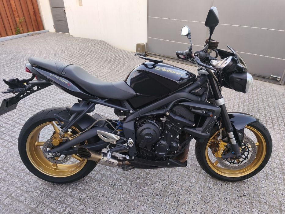 Triumph Street Triple 675R 2011