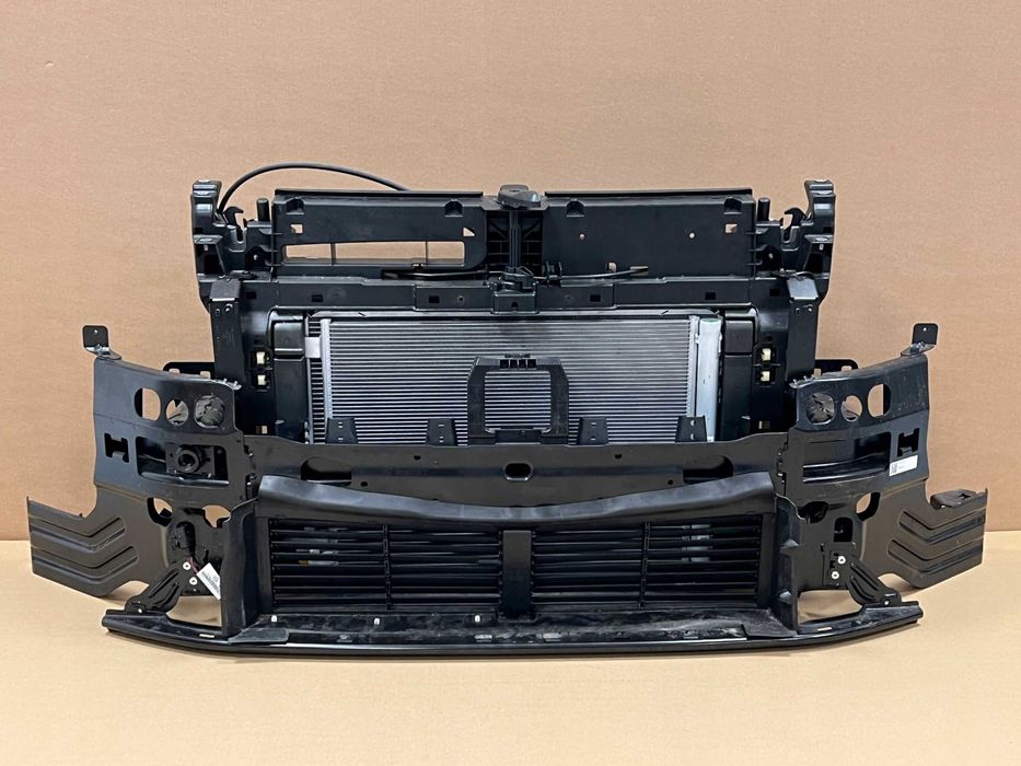 Панель передняя радиаторы усилитель телевизор VW Tiguan 3 тигуан 571