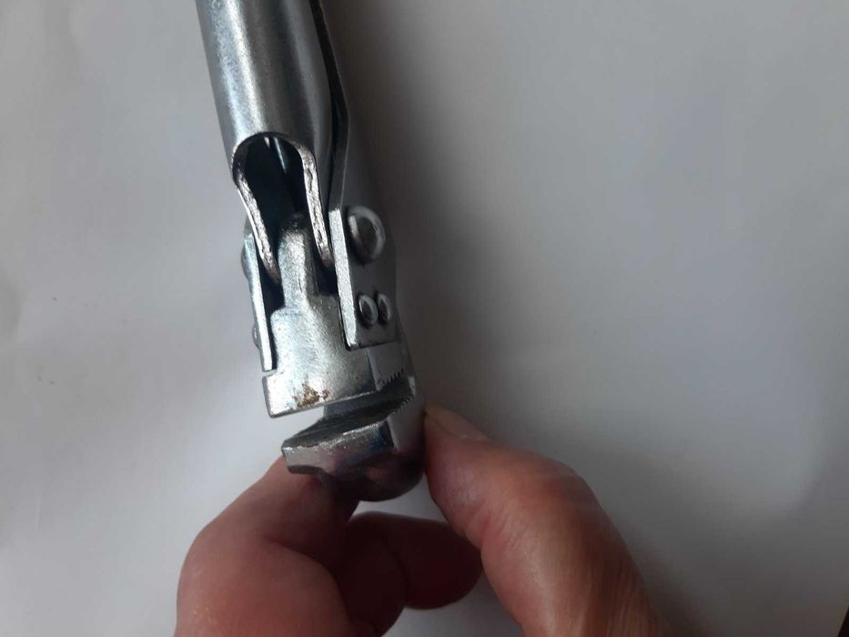 Ключ універсальний трубний розмірами від 10 до 36 мм